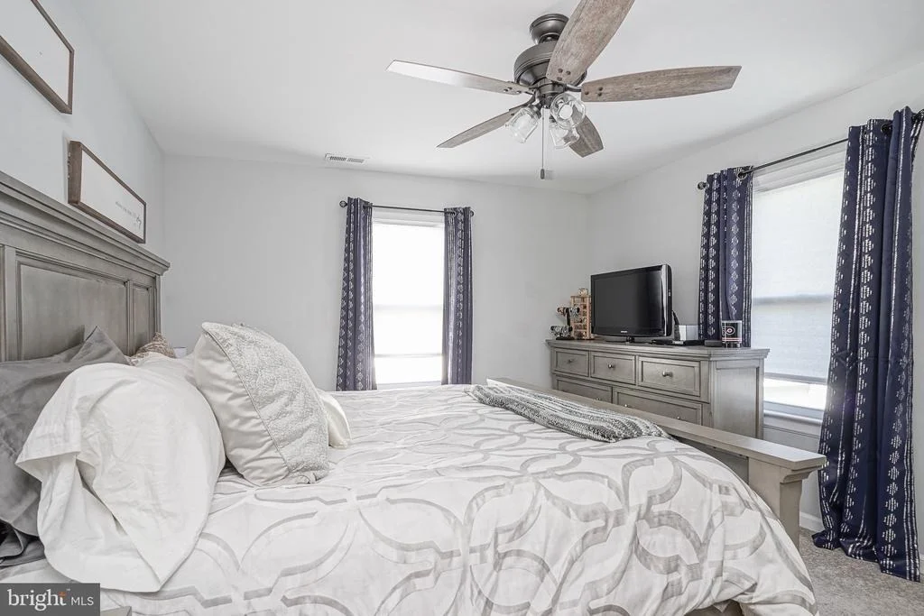 Photo of 42 EVERGREEN AVENUE