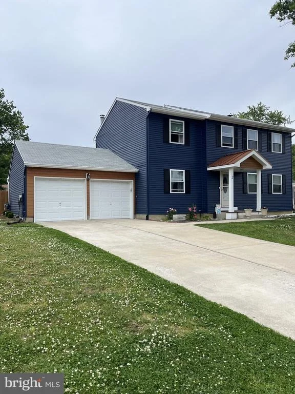 Photo of 2 LEE COURT