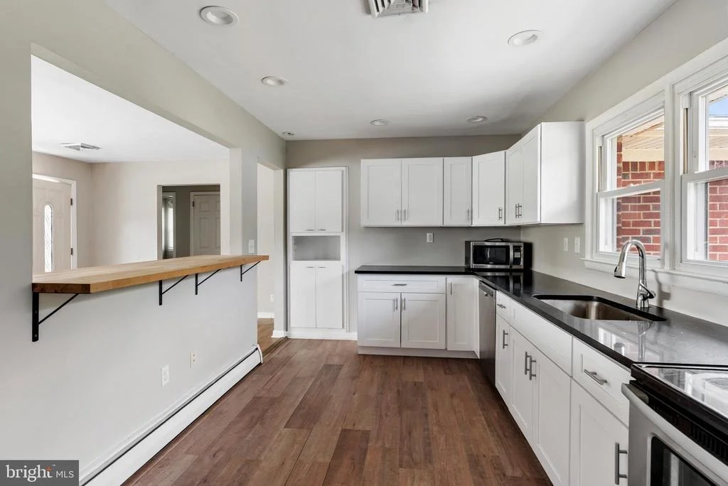 Photo of 816 PROVIDENCE ROAD