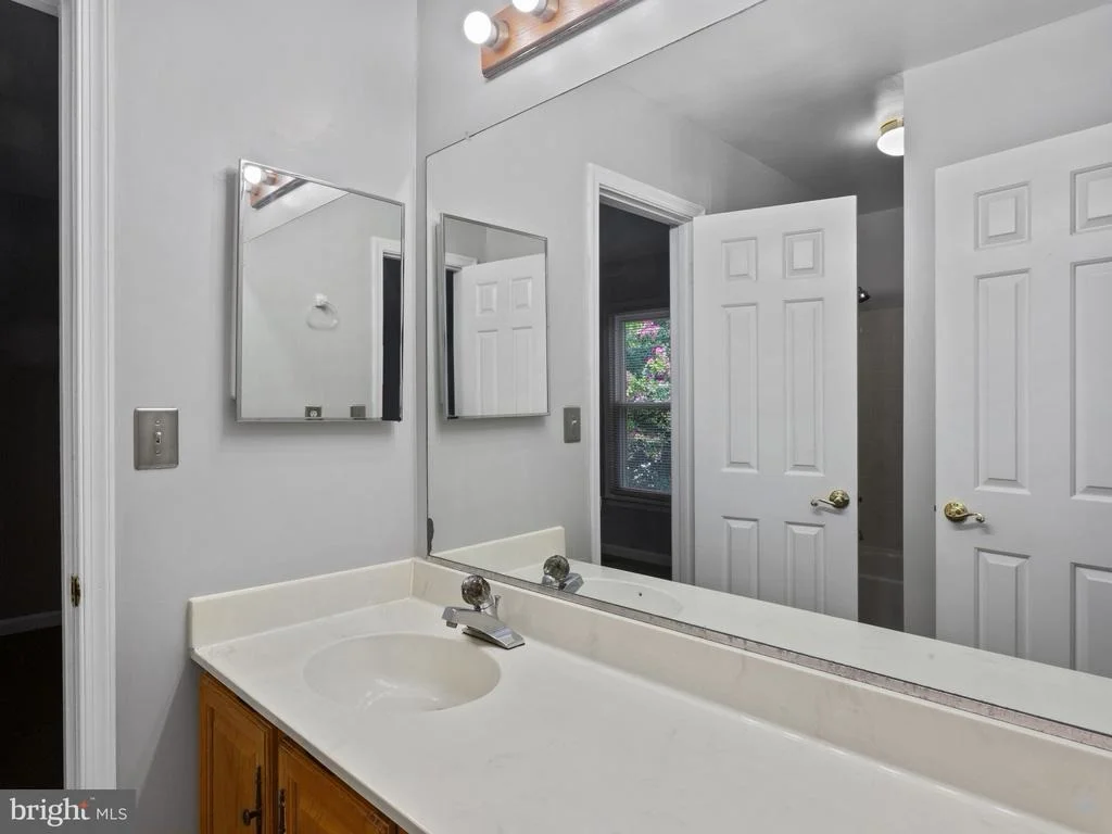 Photo of 9320 CREEKVIEW DRIVE