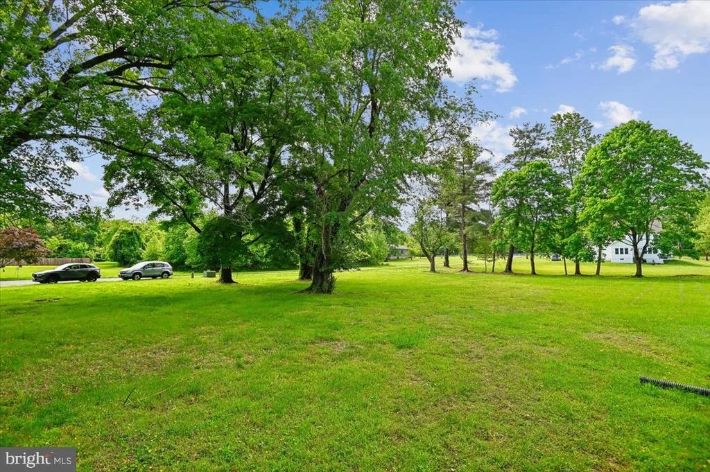 Photo of 1509 DUVALL ROAD