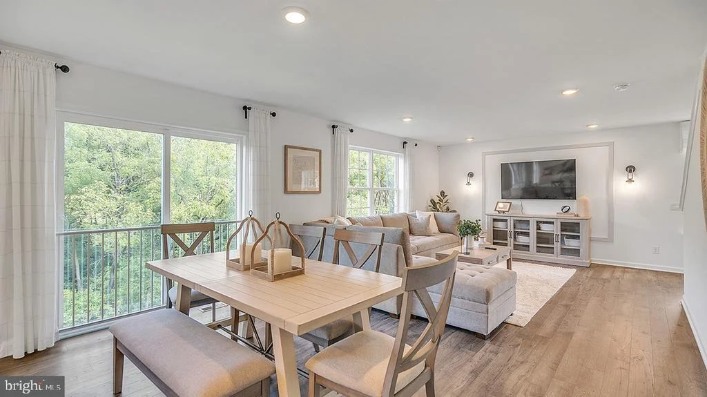 Photo of 7 WATTS AVENUE
