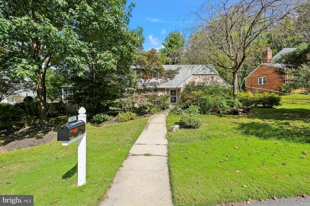 Photo of 11803 EDEN ROAD