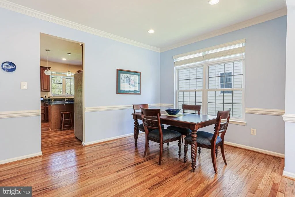 Photo of 9703 ROYAL CREST CIRCLE