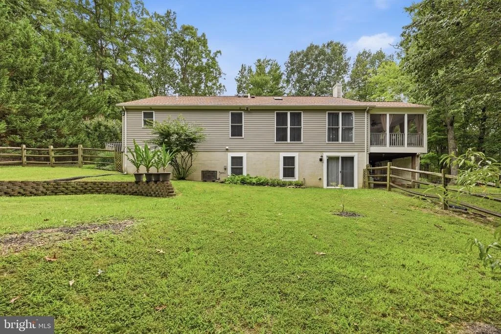 Photo of 18664 RIVERGATE ROAD