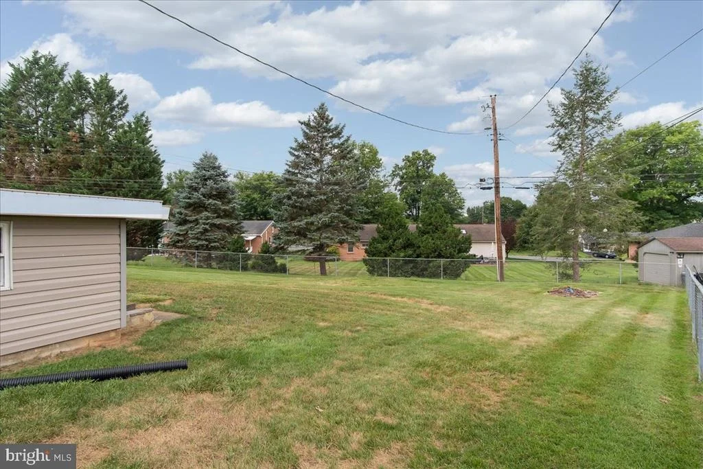 Photo of 10602 OAKTREE CIRCLE