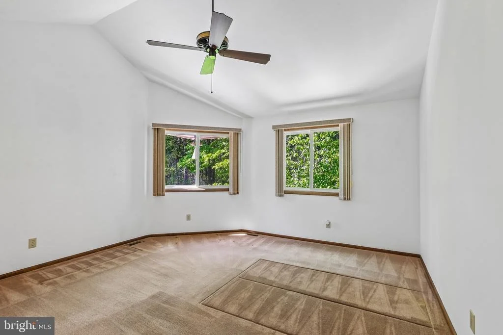 Photo of 3 POINTE VIEW CIRCLE