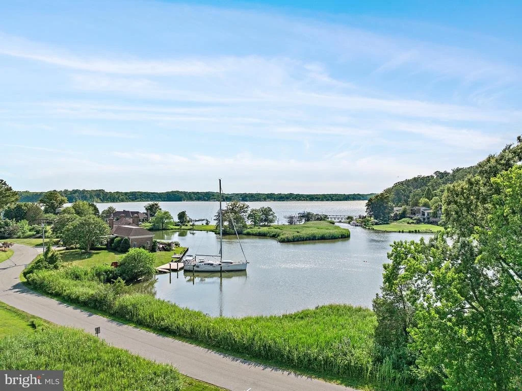 Photo of 621 HARBOR DRIVE
