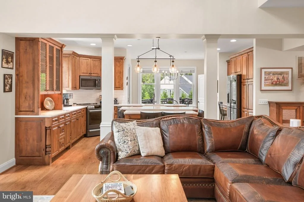 Photo of 8812 YELLOW SPRINGS ROAD