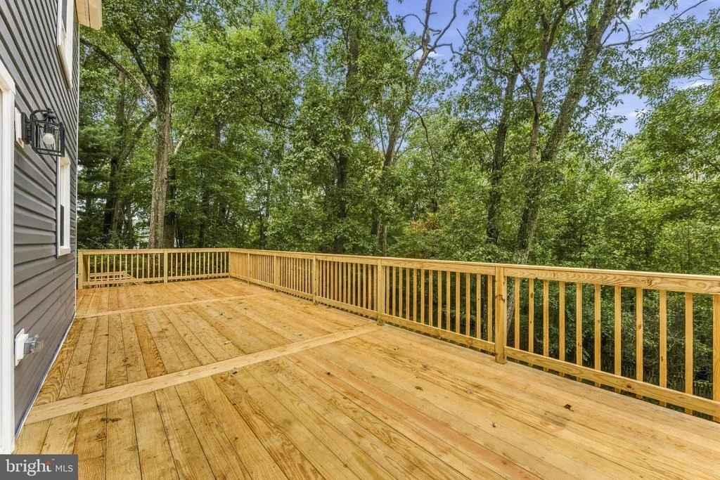 Photo of 201 SINGLETREE COURT