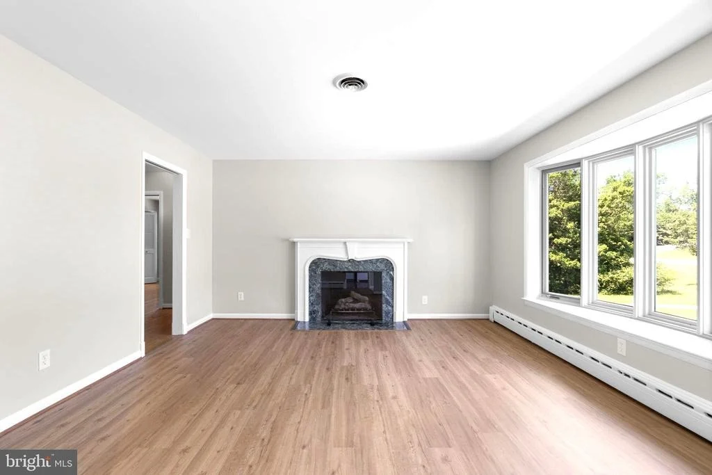 Photo of 18015 MUNCASTER ROAD