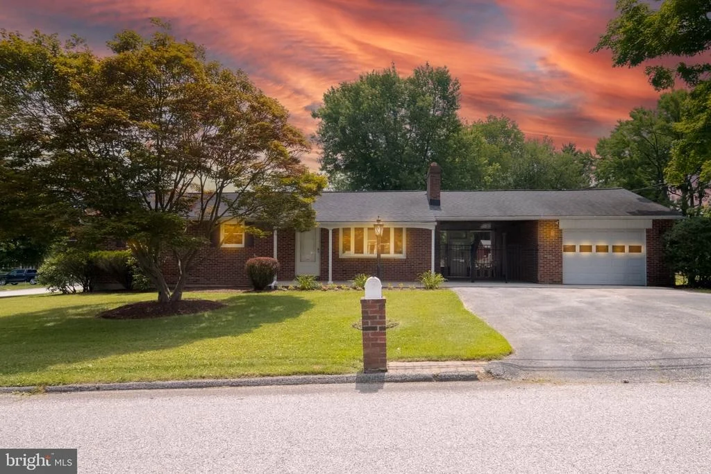 Photo of 9825 RICHLYN DRIVE