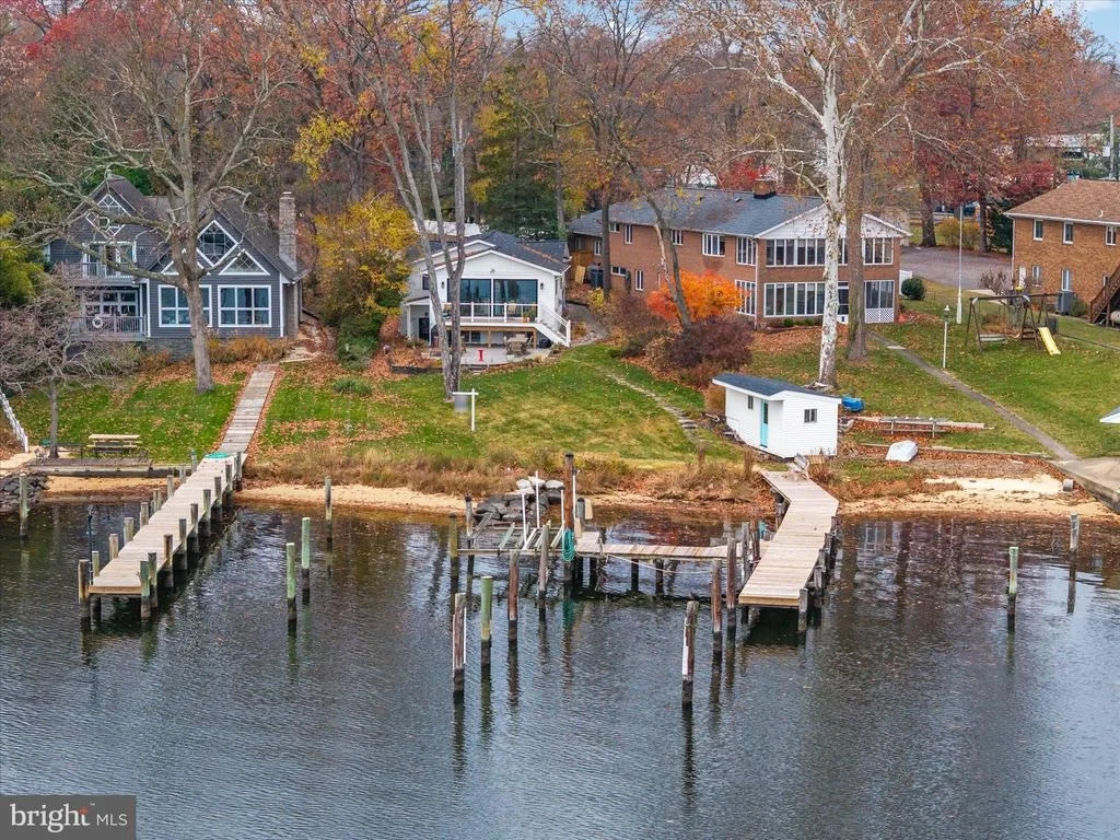 Photo of 394 NORTH DRIVE