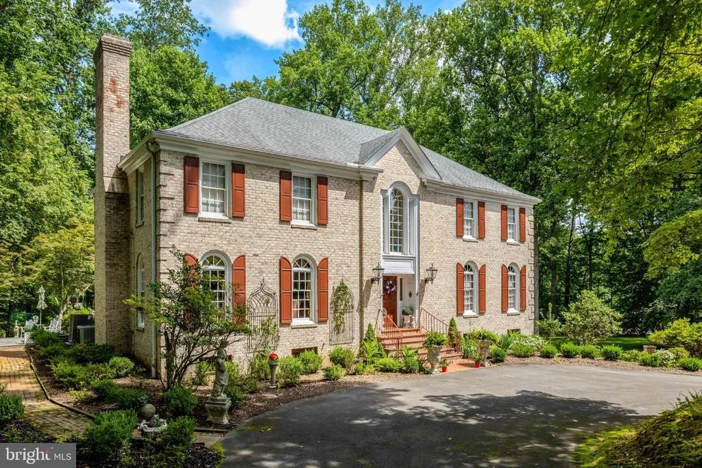 Photo of 9185 OLD DOMINION DRIVE