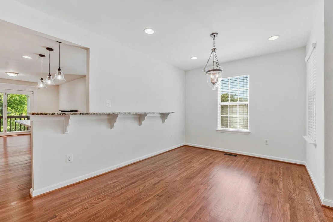 Photo of 3683 BLENHEIM BOULEVARD