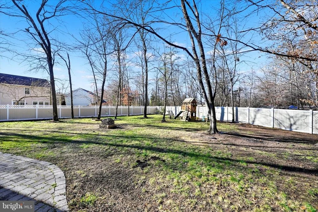 Photo of 1590 CHAPMAN ROAD