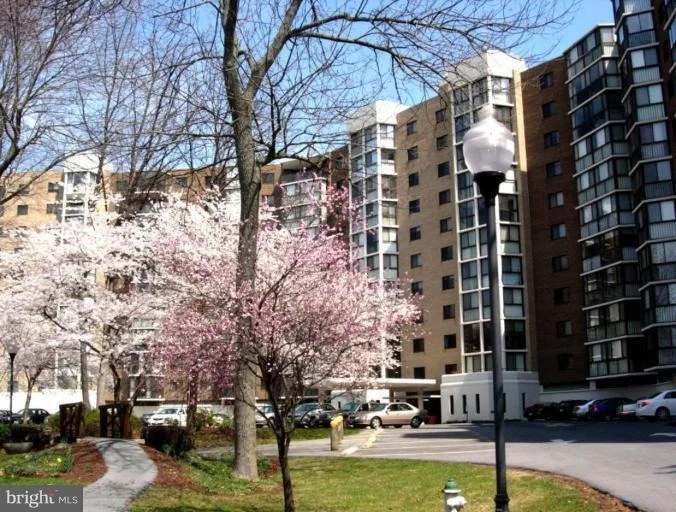 Photo of Unit 21007 at 15107 INTERLACHEN DRIVE