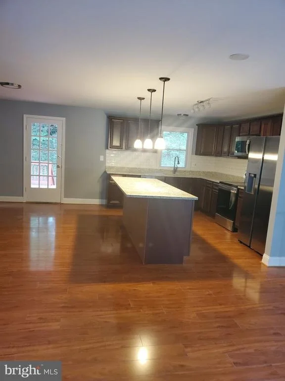 Photo of 6801 TEMPLE HILL ROAD