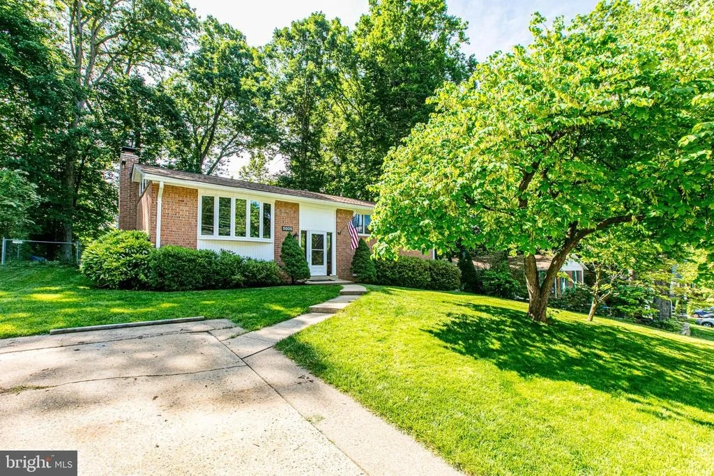 Photo of 5505 EASTBOURNE DRIVE