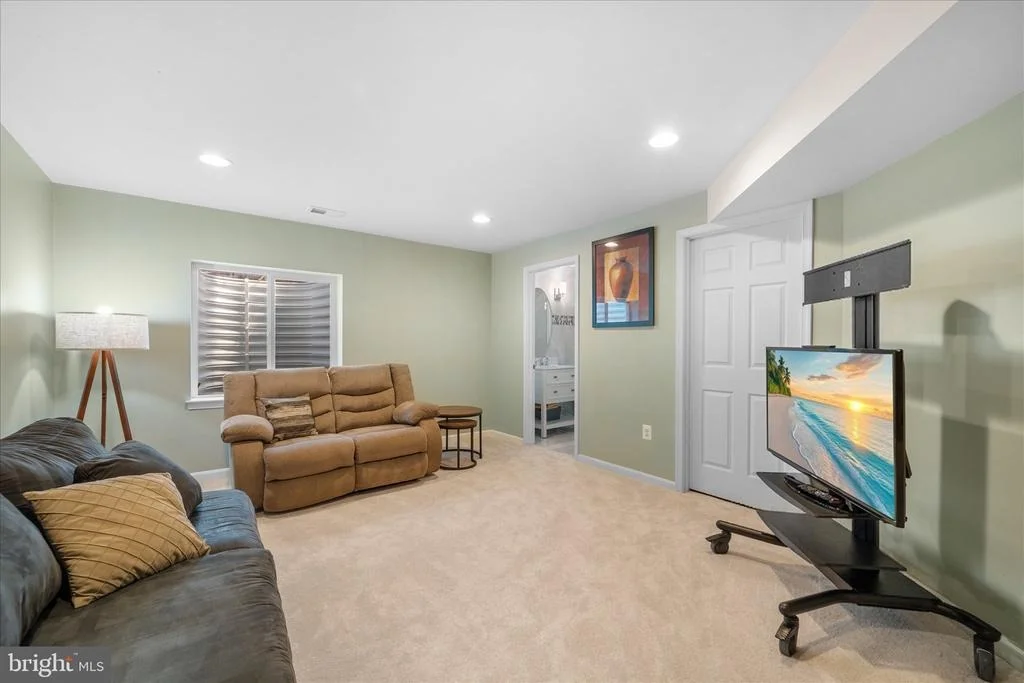 Photo of 15929 EAGLE FEATHER DRIVE