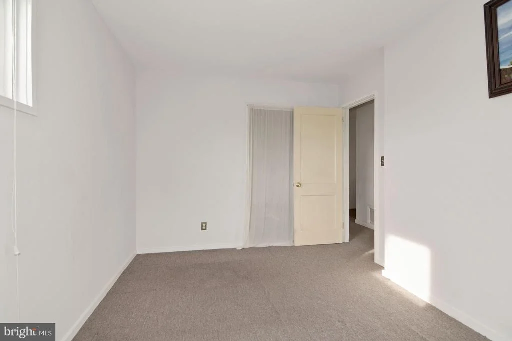Photo of 12120 BLUHILL ROAD