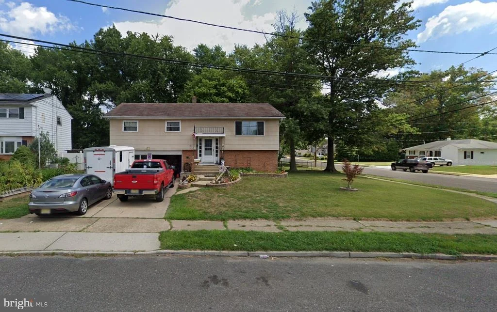 Photo of 61 ENDICOTT ROAD