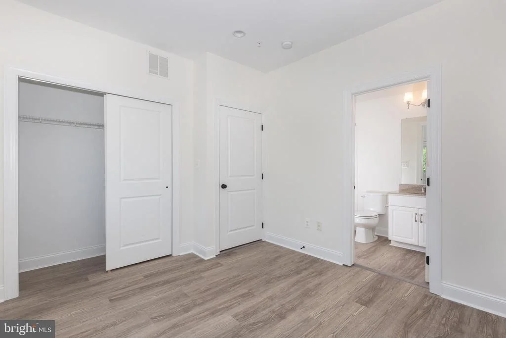 Photo of 14307 OAK MEADOW ROAD