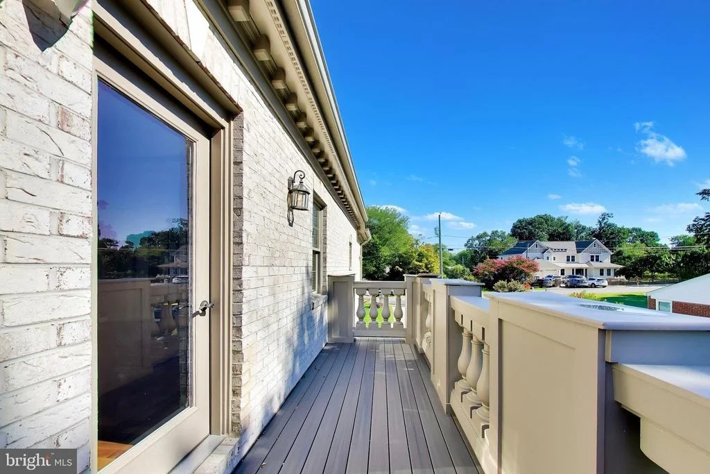 Photo of 6639 LOCUST WAY