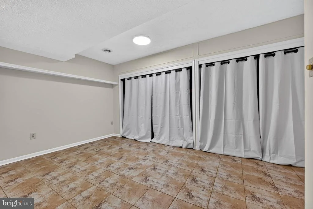Photo of 8327 SAIL COURT