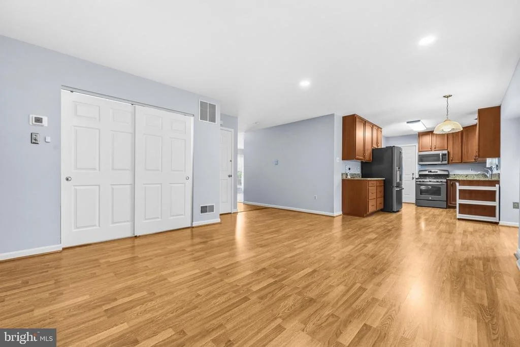 Photo of 704 COLLIER COURT