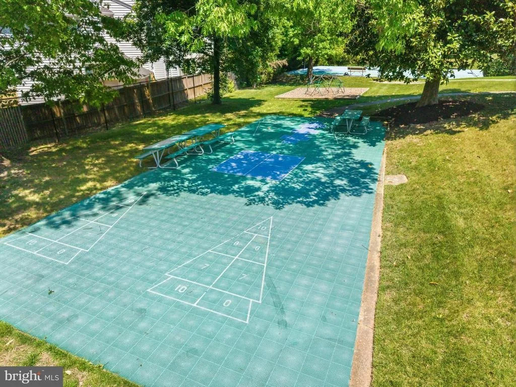 Photo of 4501 APPLE TREE DRIVE