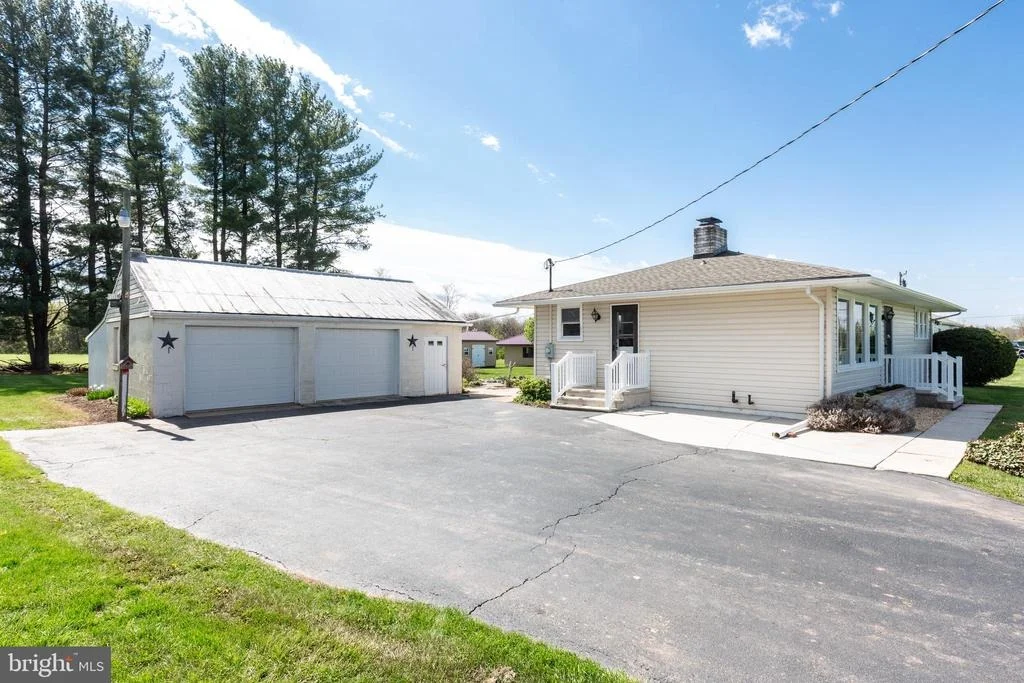 Photo of 4625 PINEY CREEK ROAD