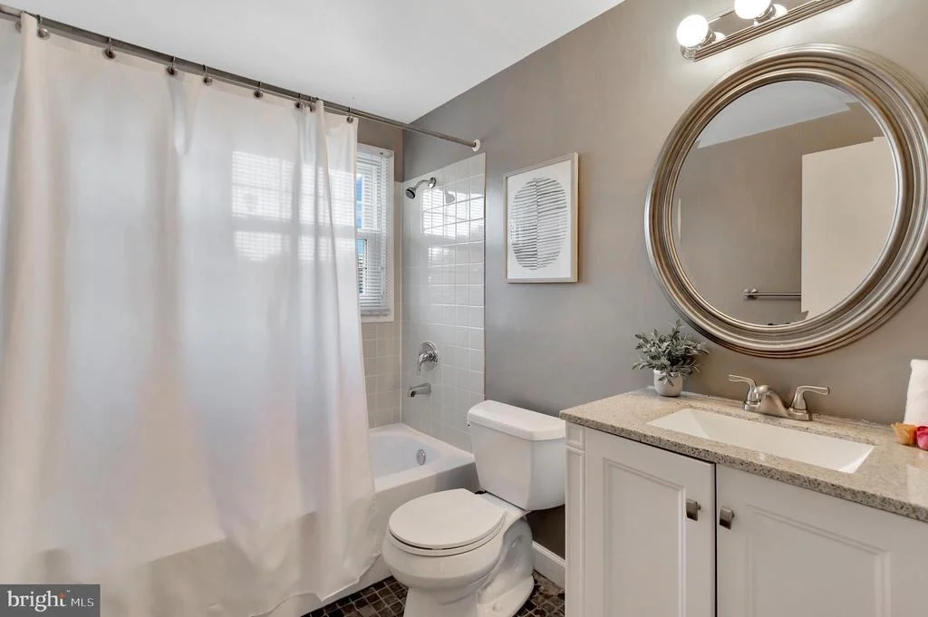 Photo of 13832 BEACON HOLLOW