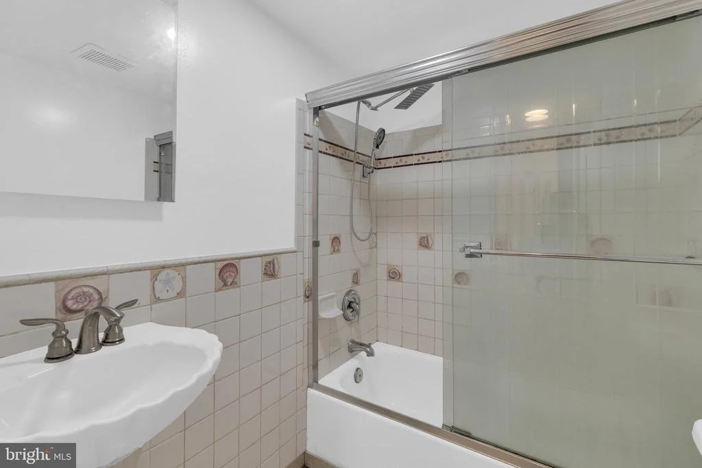 Photo of 391 PROSPECT BOULEVARD