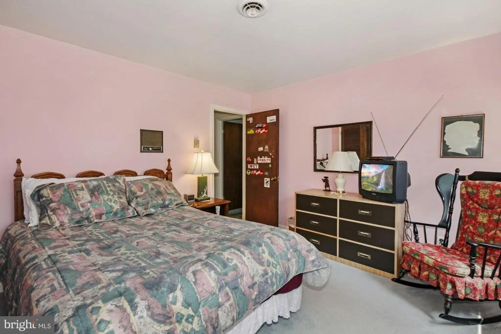 Photo of 17335 DONORA ROAD