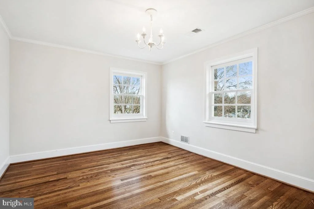 Photo of 900 ROSEMONT AVENUE