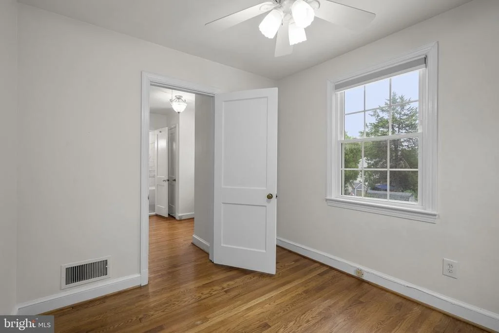 Photo of 9407 SEMINOLE STREET