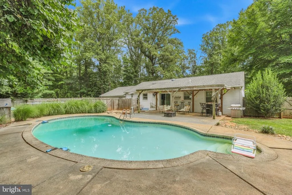 Photo of 5238 GRAYSTONE ROAD
