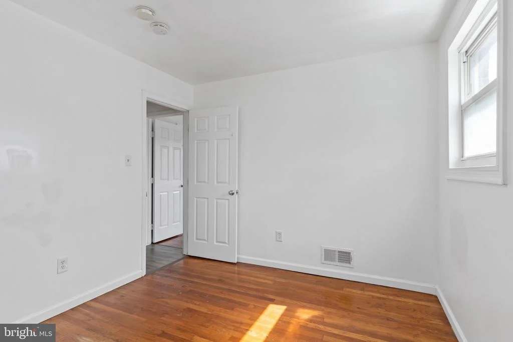 Photo of 1031 WARD STREET