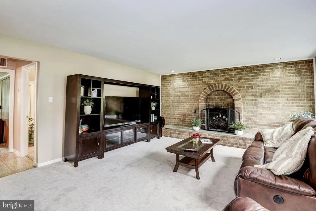 Photo of 15025 WELLWOOD ROAD