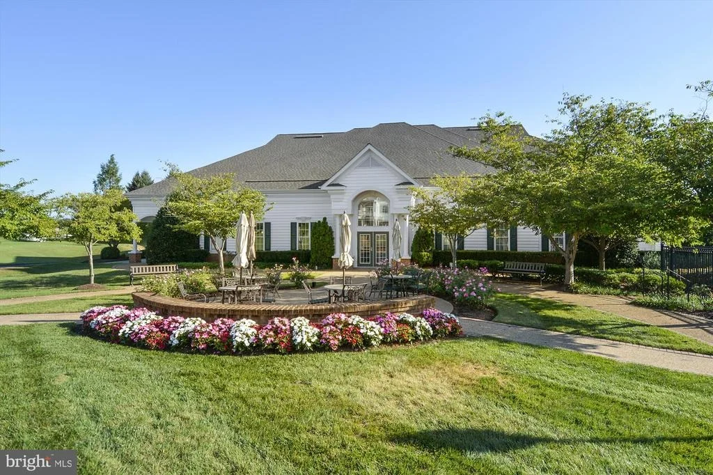 Photo of 6953 WALNUT HILL DRIVE
