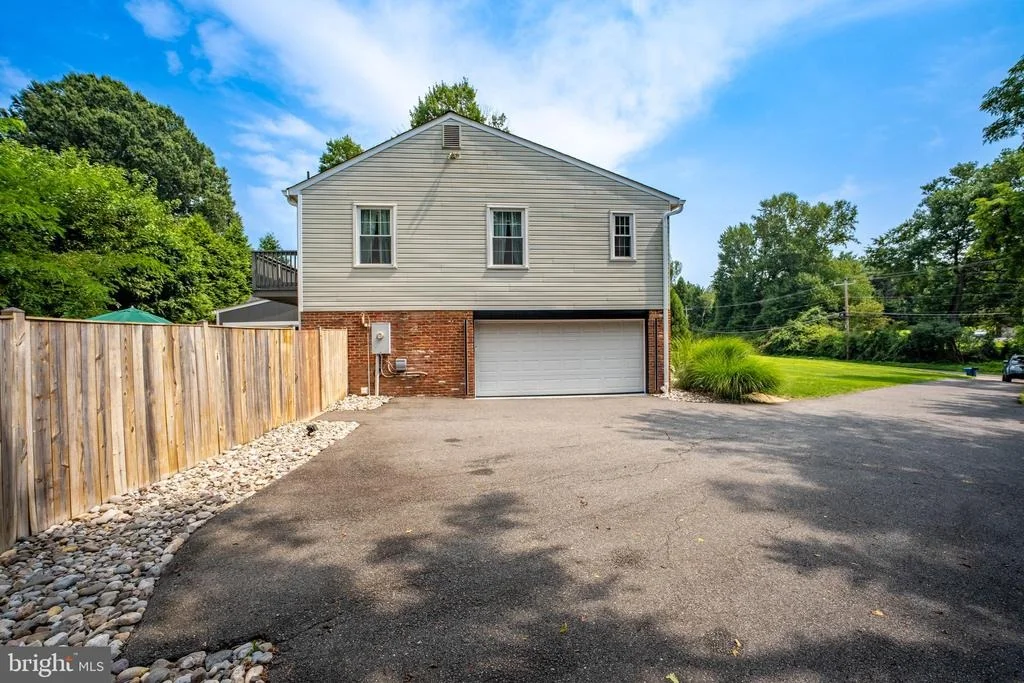 Photo of 8354 OLD DOMINION DRIVE