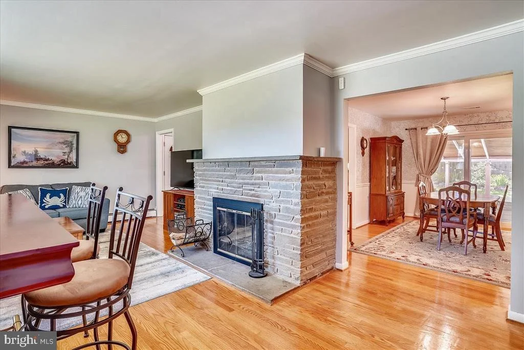Photo of 18901 MUNCASTER ROAD