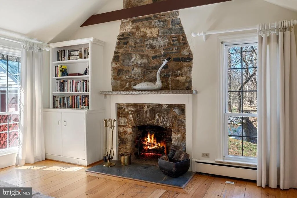 Photo of 6517 KABLETOWN ROAD
