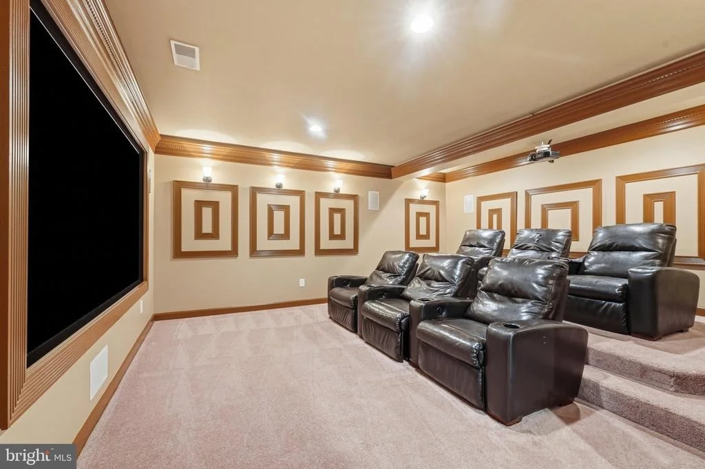 Photo of 2148 CHESTNUT LANE