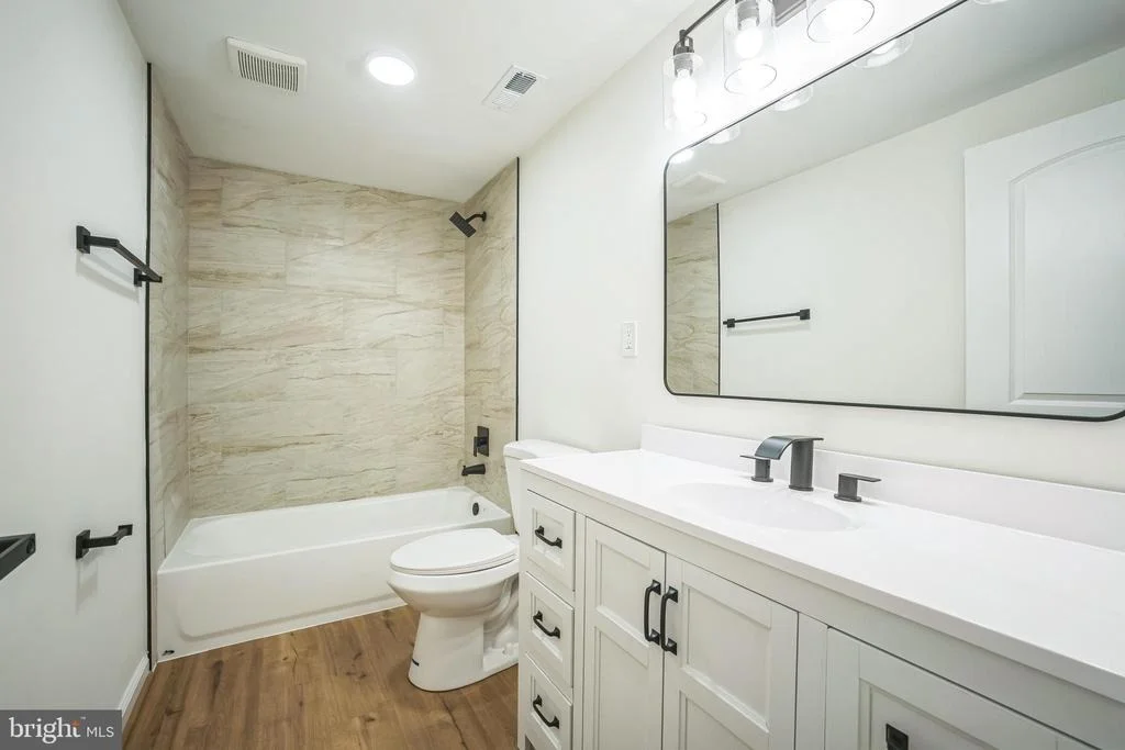 Photo of 1797 VALLEYSIDE DRIVE