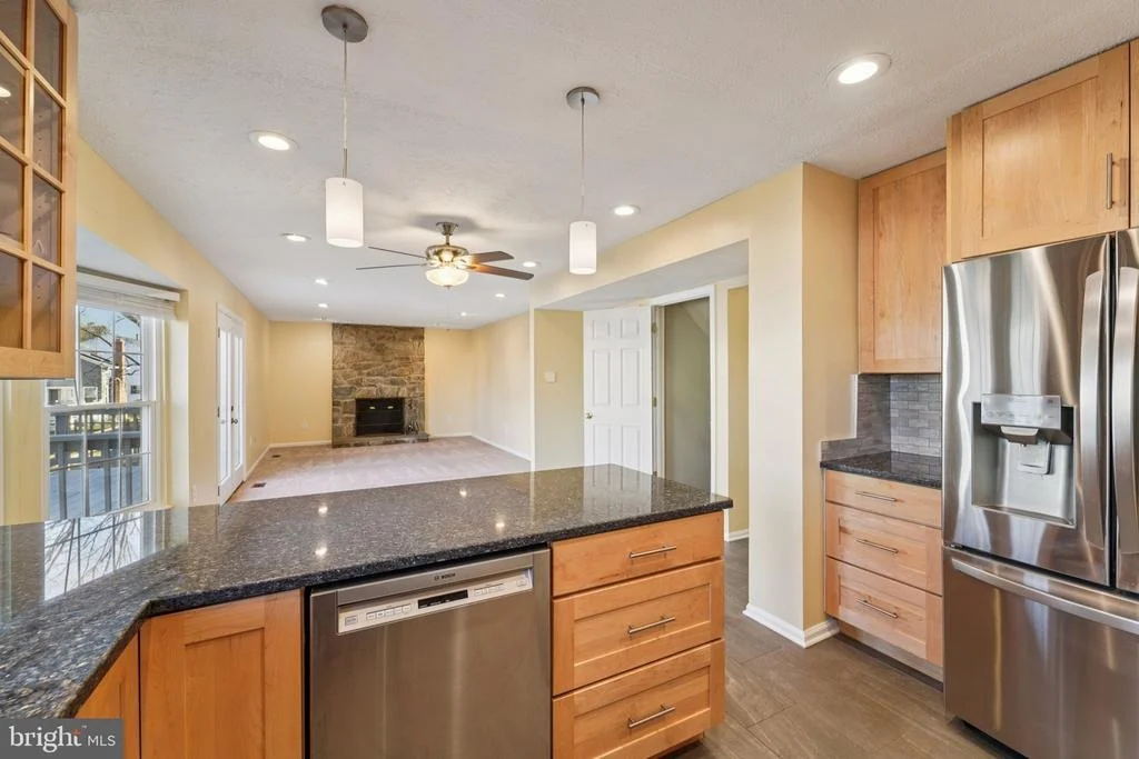 Photo of 216 BOOKHAM LANE