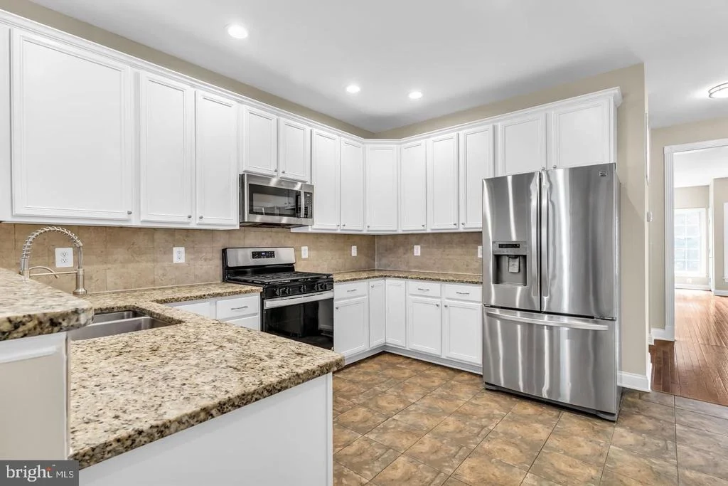 Photo of 42985 PASCALE TERRACE