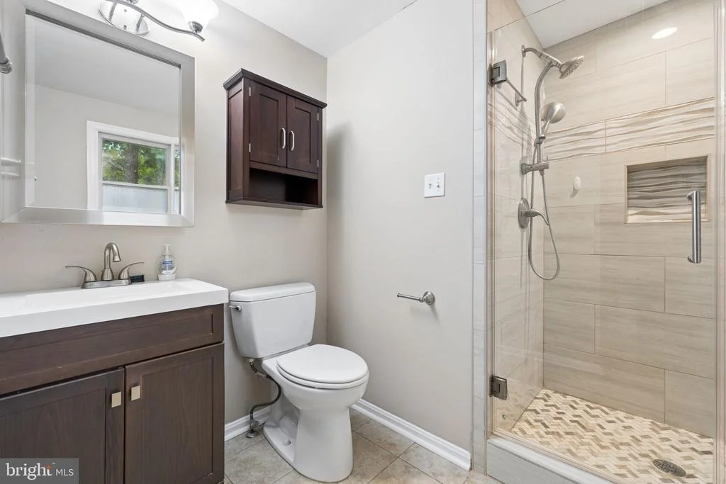 Photo of 15922 EDGEWOOD DRIVE