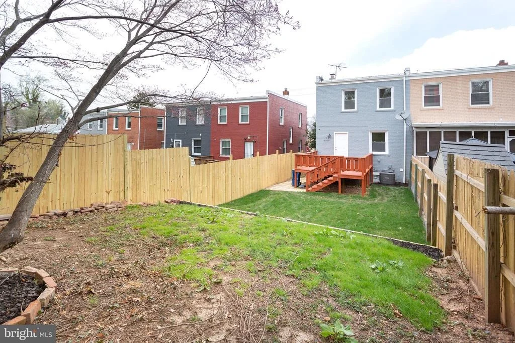 Photo of 4617 HILLSIDE ROAD SE
